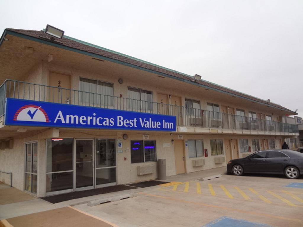 Americas Best Value Inn Stillwater Exterior photo